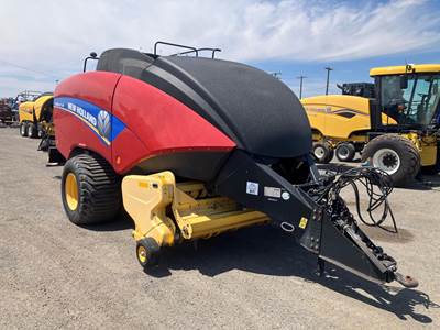 New Holland BIG BALER 340S Large Square Baler