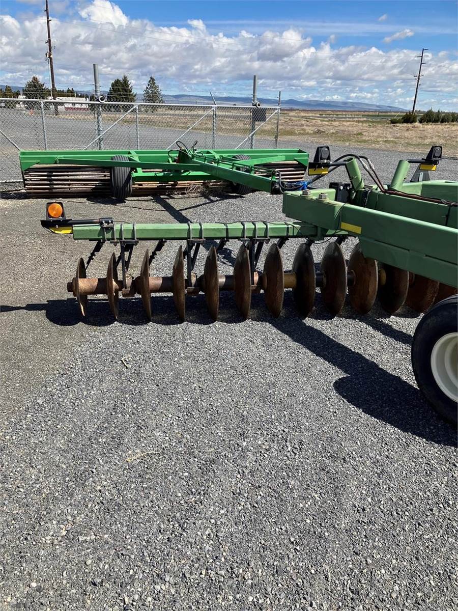 Wishek 812N18 Disk For Sale Quincy, WA 750818