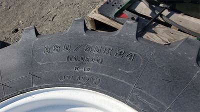 Firestone 14.9R24 Tire