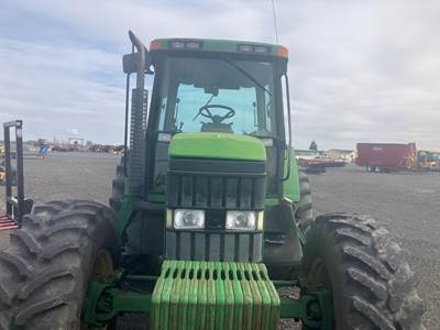 John Deere 7400 Tractor