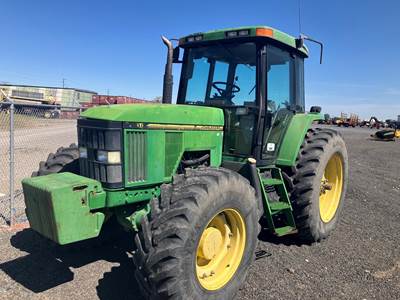 John Deere 7400 Tractor