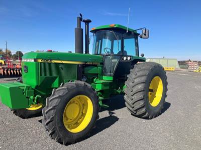 John Deere 4955 Tractor