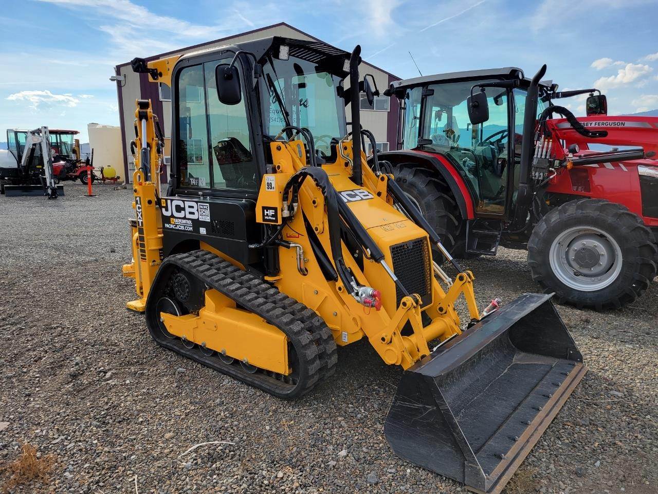 2022 JCB 1CXT Backhoe For Sale, 173 Hours La Grande, OR 13691