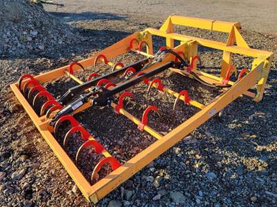 BLUE MOUNTAIN MANUFACTURING 8 Bale Grabber