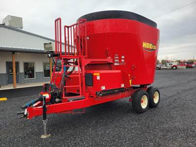 NDE FS700 Feed Wagon