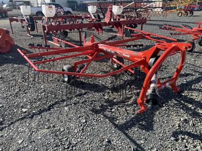 Kuhn GA300GM Hay Rake