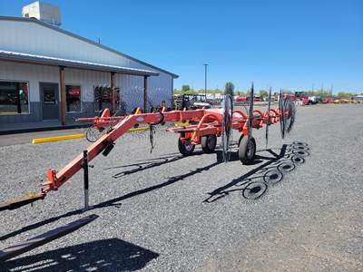 Kuhn SR314 Hay Rake