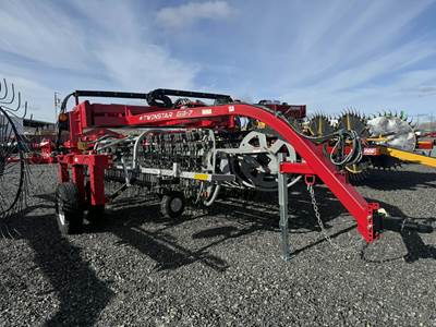 Twinstar 2030G3-7 Hay Rake