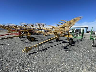 Vermeer VR1224 Hay Rake