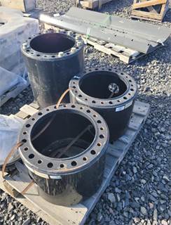 Pair Of Rear Dual Spacers For MF 8600 Series Tractorsplease Read All The Terms