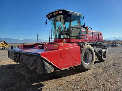 Massey Ferguson 9635 Self-Propelled Mower Conditioner/Windrower