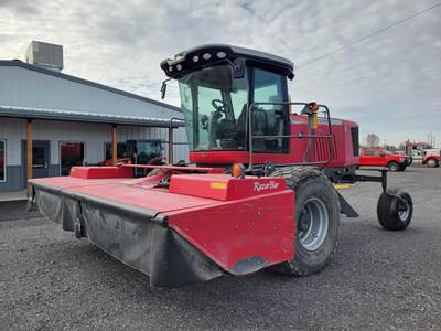 Massey Ferguson WR9770 Self-Propelled Mower Conditioner/Windrower