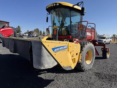 New Holland H8080 Self-Propelled Mower Conditioner/Windrower