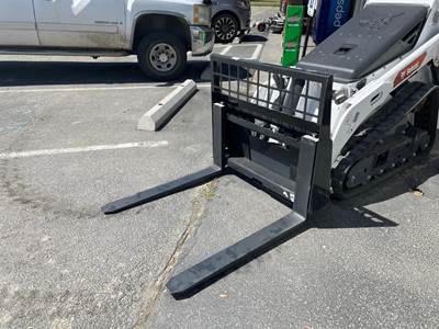 IGNITE ATTACHMENTS 7494773-B Pallet Fork