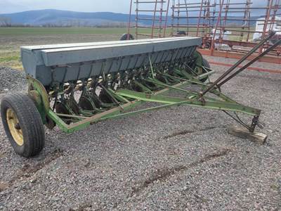 John Deere B Drill