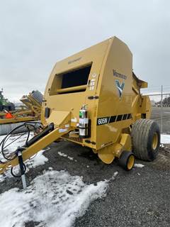 Vermeer 605N Round Baler