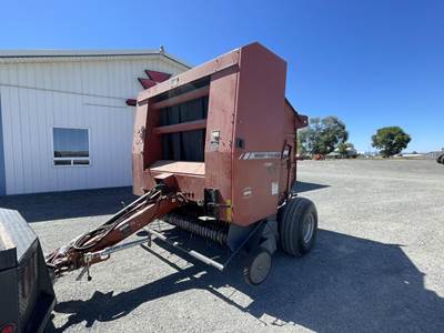 Massey Ferguson 2756 Round Hay Baler
