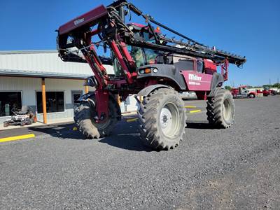 Miller NITRO 4365 Self-Propelled Sprayer