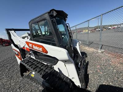 Bobcat T76 Skid Steer