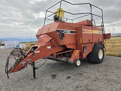 Hesston 4790 Large Square Baler