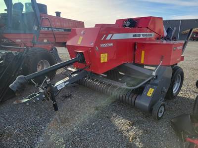 Massey Ferguson 1840 Small Square Baler