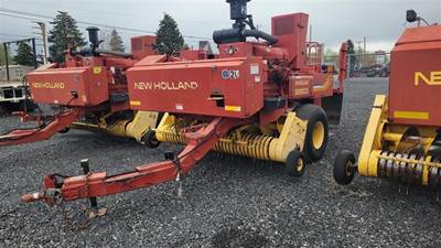 New Holland BB900 Small Square Baler