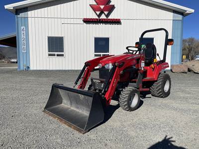 Massey Ferguson GC1723E Tractor