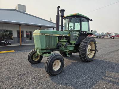 John Deere 4440 Tractor
