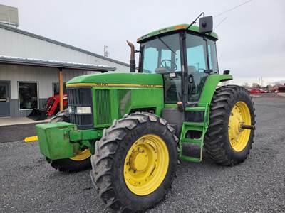 John Deere 7800 Tractor