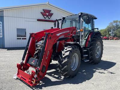 Massey Ferguson 5M.115 Tractor