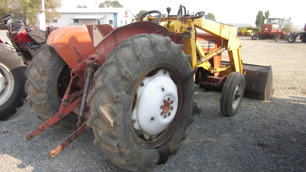 1963 International B414 Tractor For Sale Baker City, OR 31194