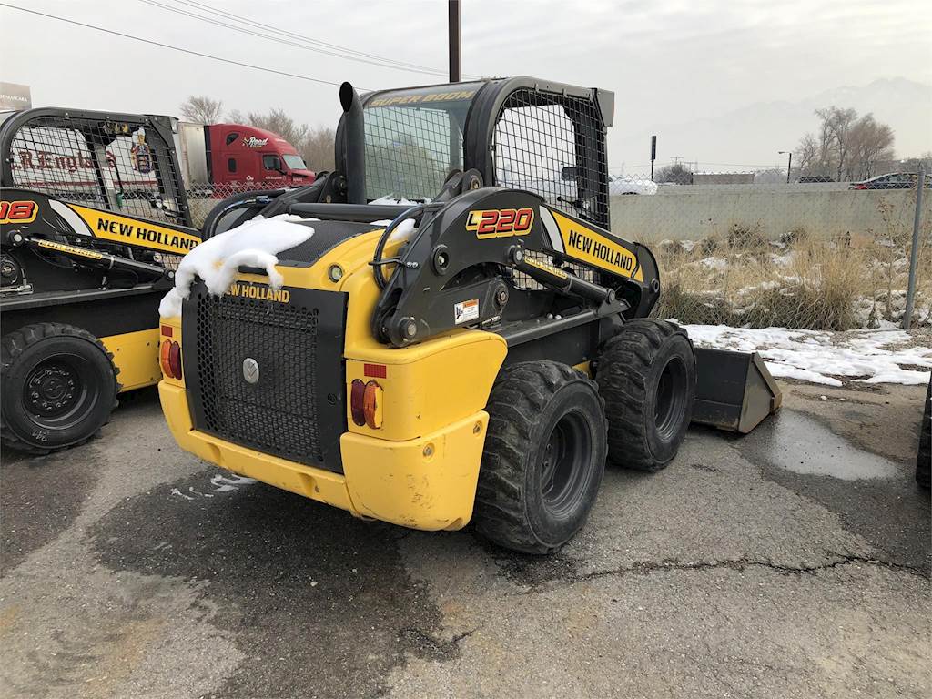 New Holland L220 Skid Steer