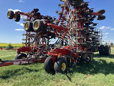 Bourgault 3310-65 Seeder
