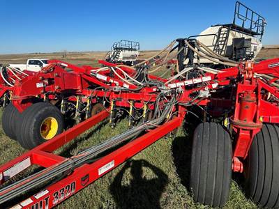 Bourgault 3320-60 Seeder