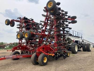 Bourgault 3320-76 Seeder