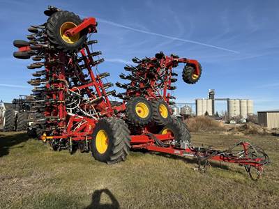 Bourgault 3320-86 Seeder