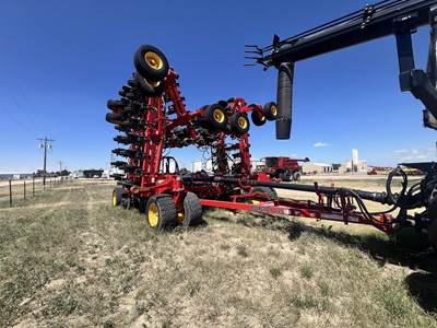 Bourgault 3725QDA Seeder