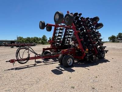 Case IH PRECISION DISK 550T Seeder