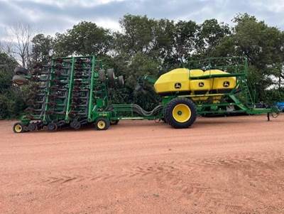 John Deere 1895 Seeder