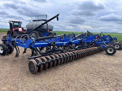 New Holland P2050 Seeder