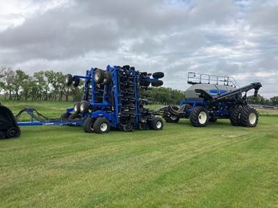New Holland P2082 Seeder