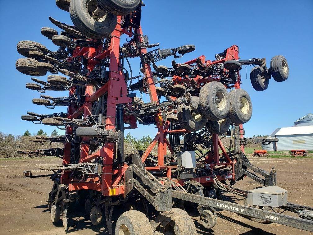 Versatile ML950 Seeder For Sale Dickinson, ND 47325W