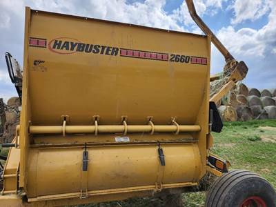 Haybuster 2660 Bale Processor