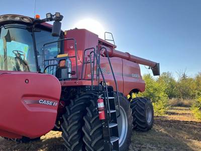 Case IH 8250 Combine