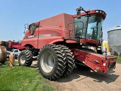 Case IH 9120 Combine