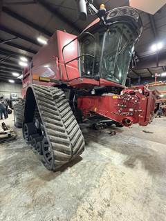 Case IH 9260 Combine