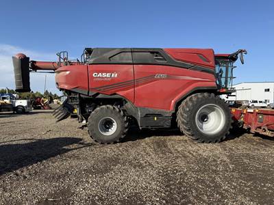 Case IH AF10 Combine