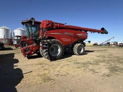 Case IH AF11 Combine