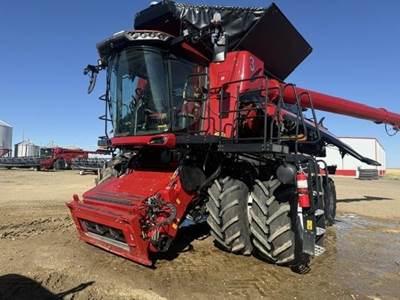 Case IH AF11 Combine