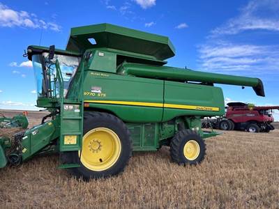 John Deere 9770 STS Combine
